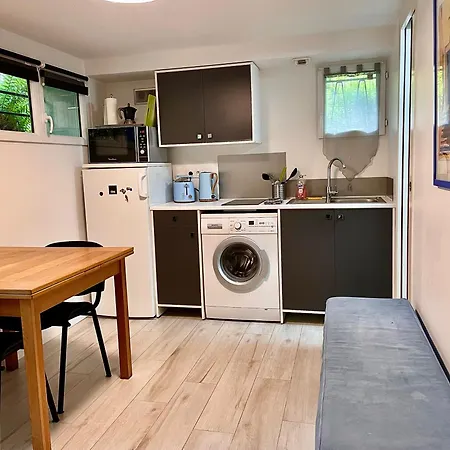 Apartment Cosy, Independant Avec Jardin *